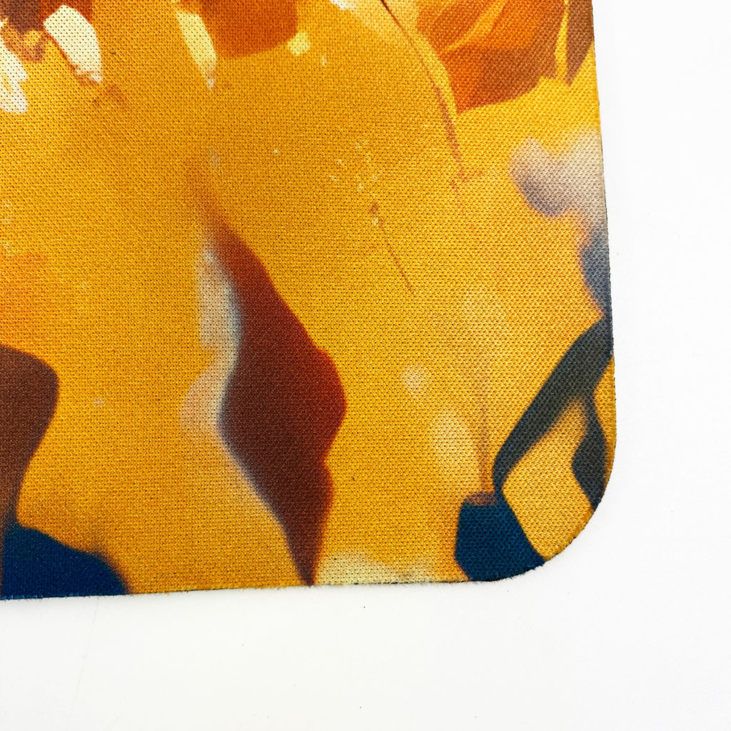 コスパ重視のオリジナルカードゲームプレイマット制作